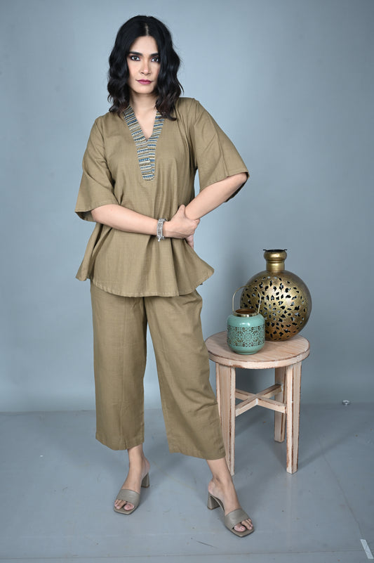 Mud Brown Handwoven Co-ord Set with Ajrakh Detailing (Set of 2)