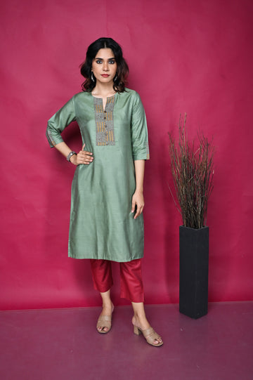Green Tassar Silk Kurta With Kantha Hand Embroidery On Yoke