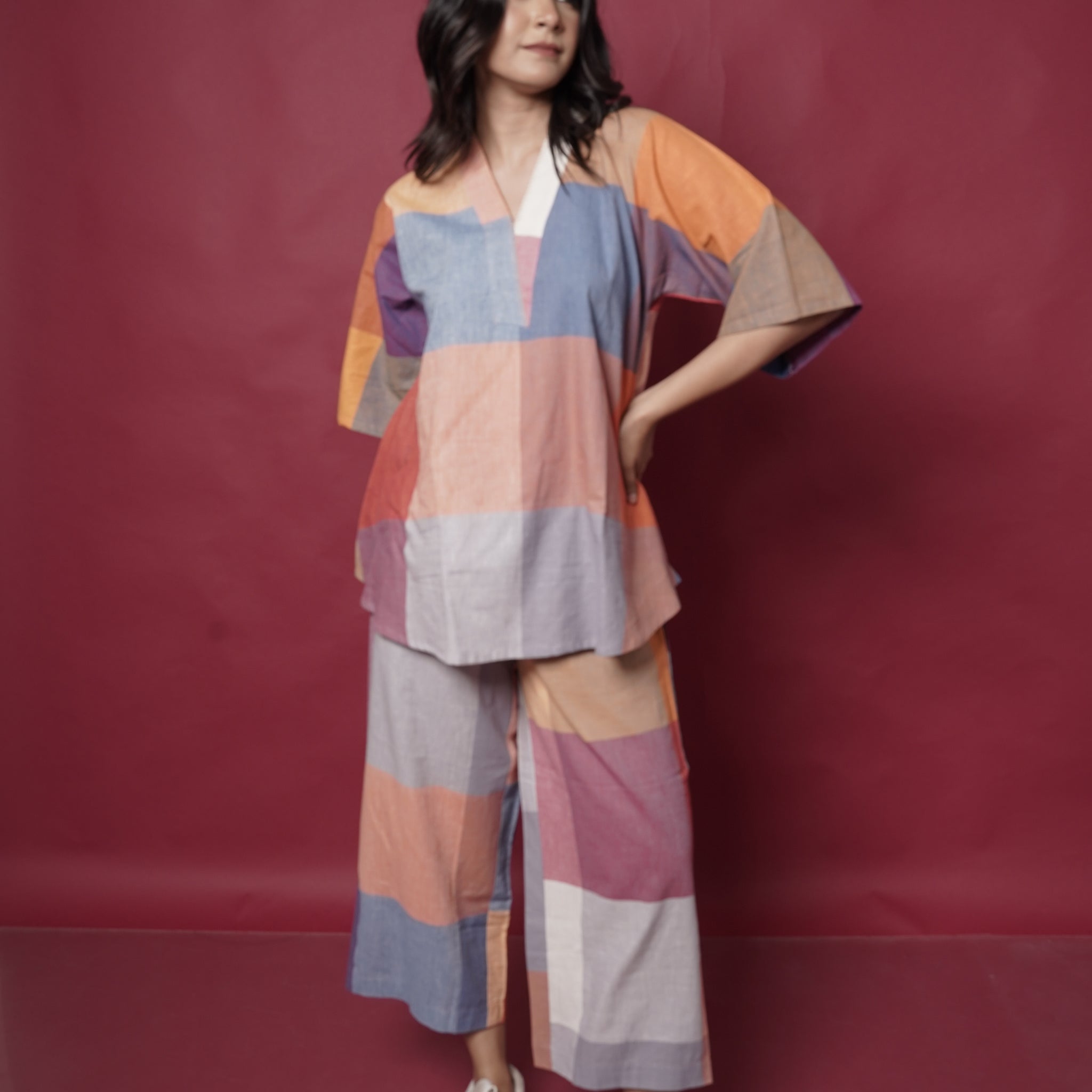 Red-White-Grey Checks Handwoven Antifit Co-ord Set (Set of 2)