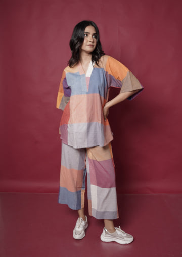 Red-White-Grey Checks Handwoven Antifit Co-ord Set (Set of 2)