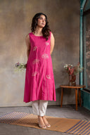 Pink Floral Handlloom Cotton Hand Embroidered Kurta Set (set of 2)