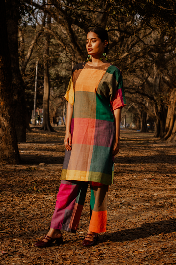 Mustard Multicolour Checks Handloom Cotton Antifit Kurta Set (set of 2)