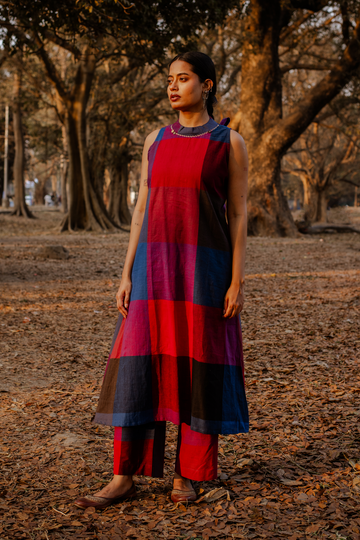 Red-Blue Checks Handloom Cotton Halter Neck Kurta Set with Red-Blue Checks Flared Pants (set of 2)