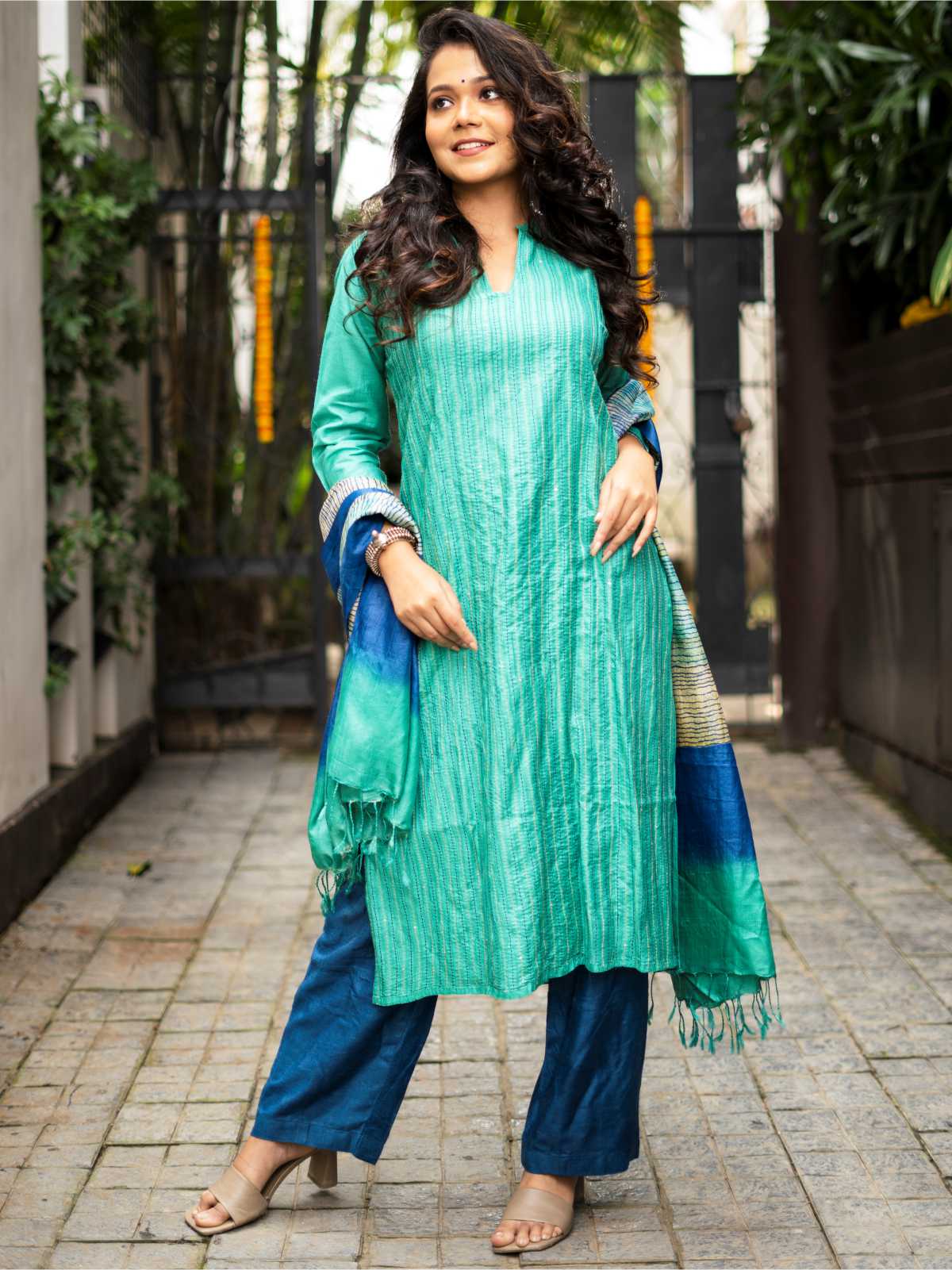 Turquoise Silk Kurta With Pintucks And All Over Kantha Hand Embroidery