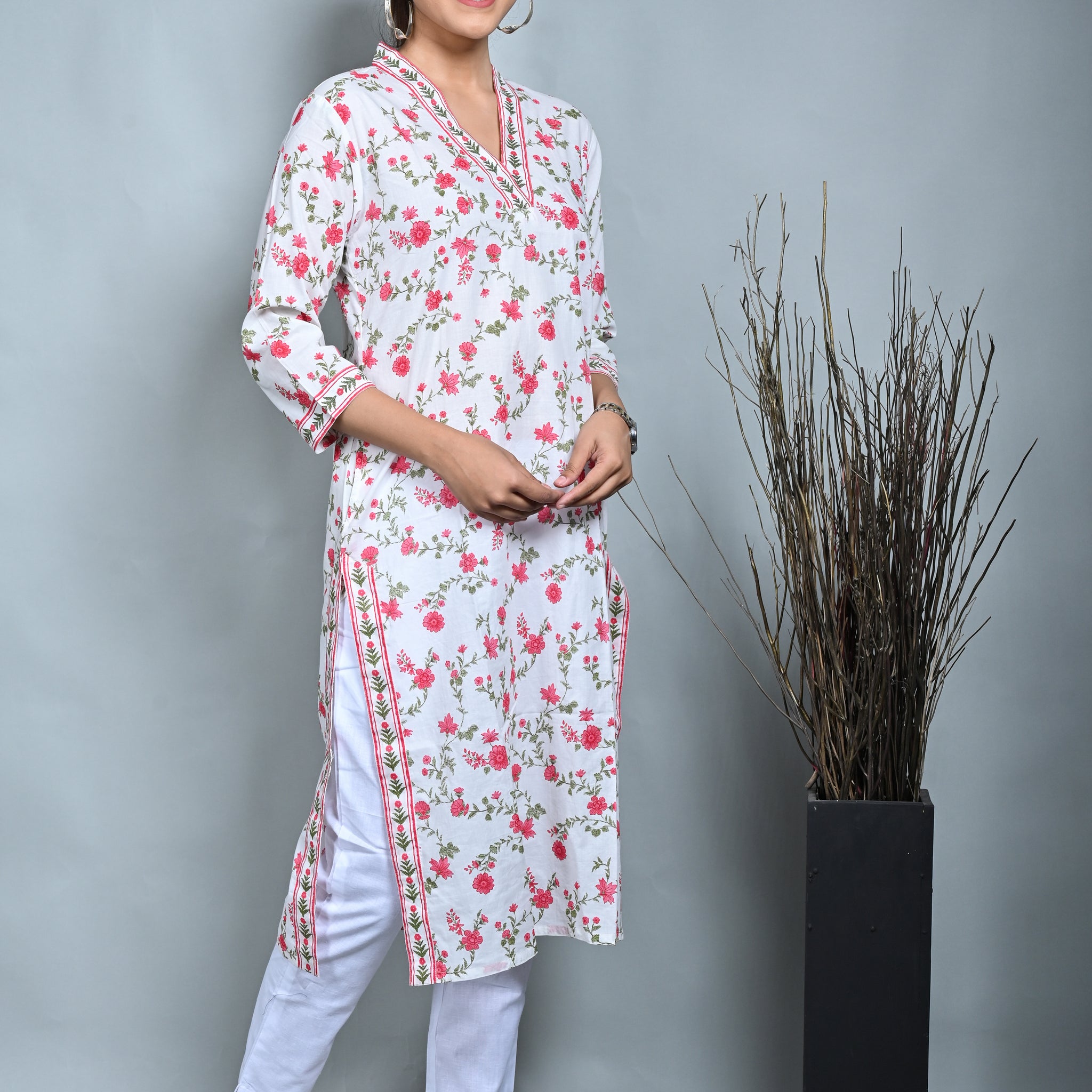 White Floral Printed Cotton Straight Cut Kurta