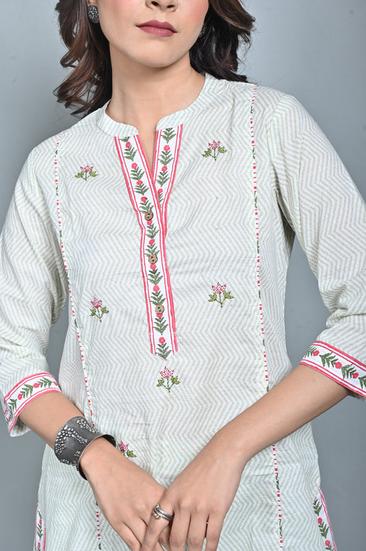 White Floral Printed Three Panel A Line Kurta With Kantha Hand Embroidery Detailing