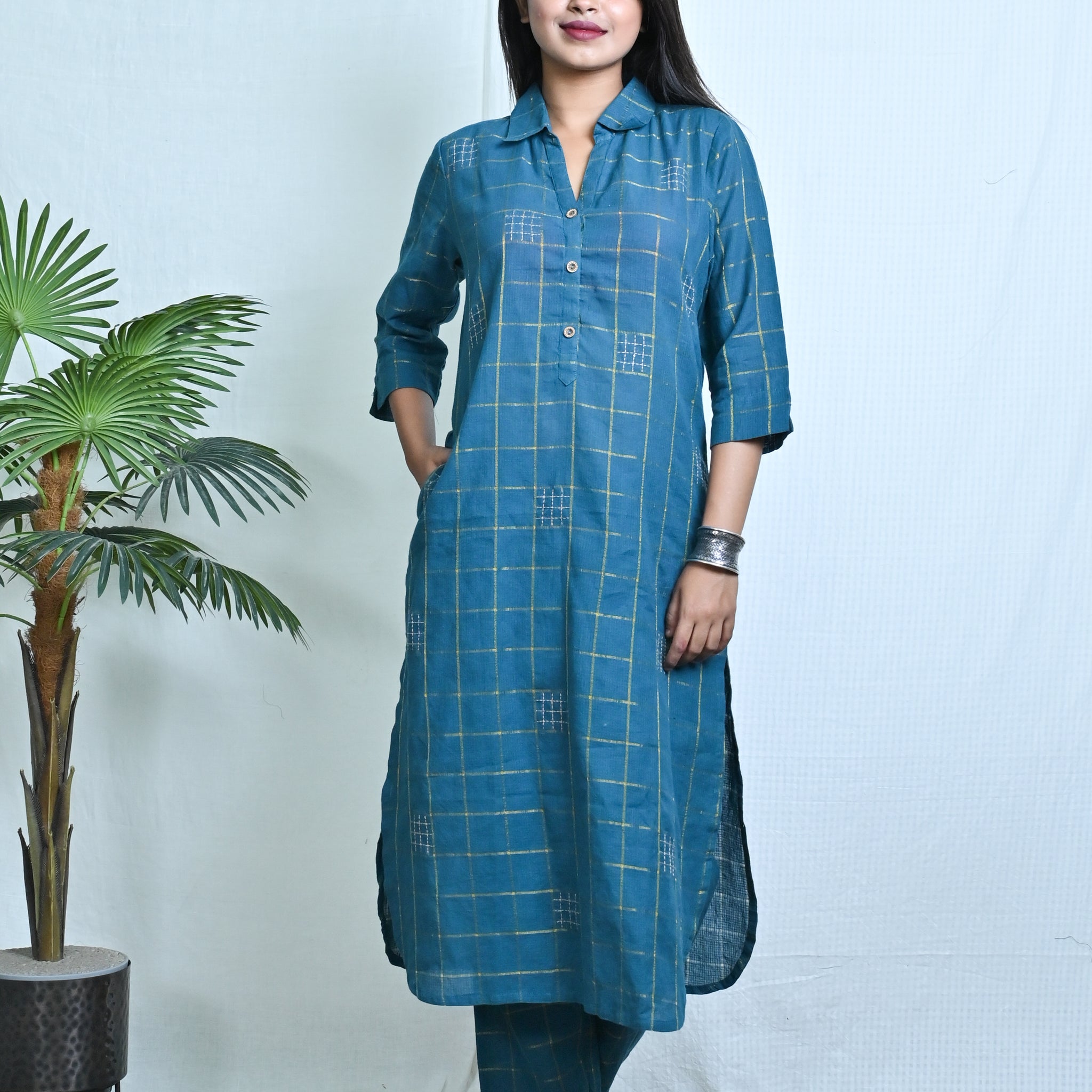 Teal Zari Co-ord Set With Kantha Hand Embroidery Detailing All Over