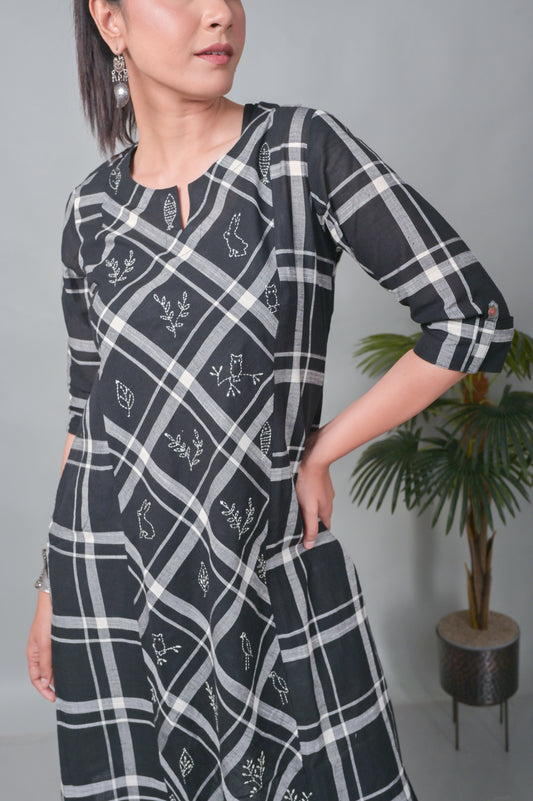 Black Checkered Three Panel Co-ord Set With Kantha Hand Embroidery Detailing