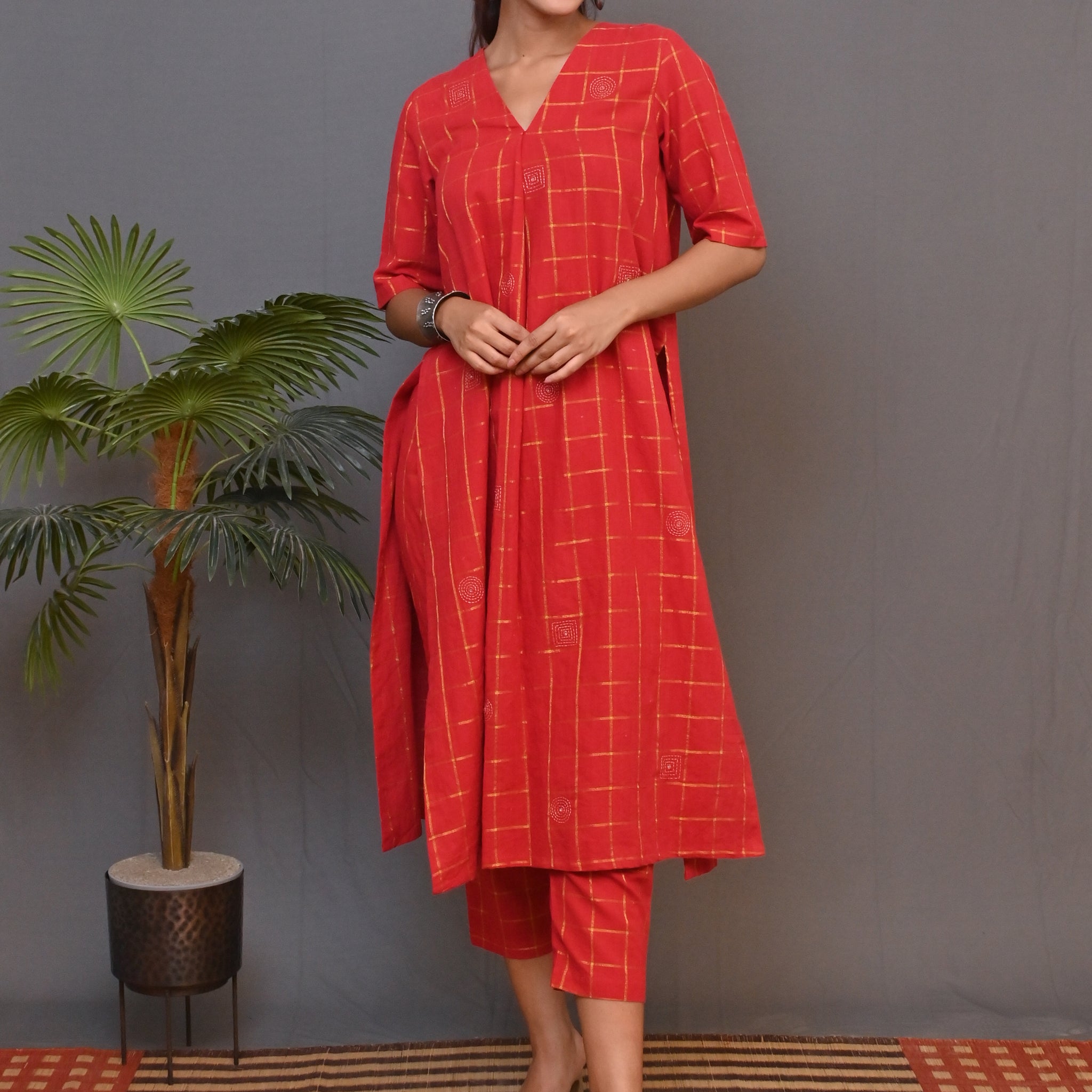 Red Zari Co-ord Set With Kantha Embroidery Detailing