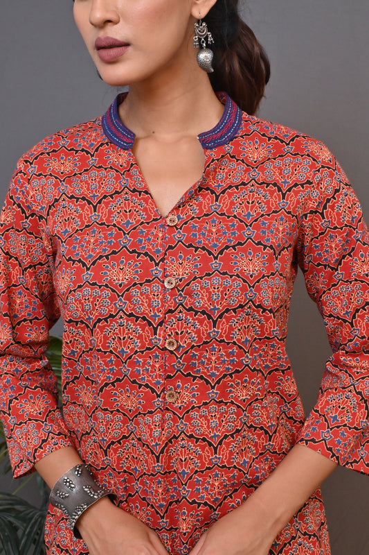 Red Ajrakh Printed Straight Kurta With Kantha Embroidery Detailing On Neck