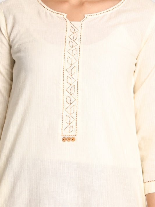 Ivory Straight Kurta With Kantha Hand Embroidery Detailing