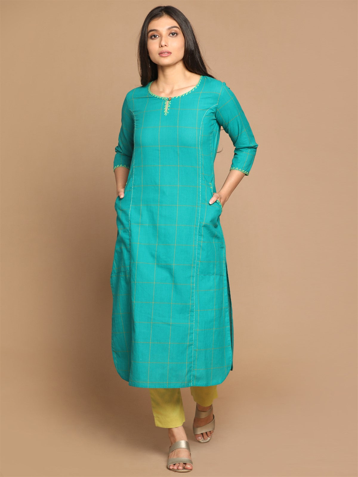 Green Cotton Checked Straight Kurta With Hand Embroidery Detailing